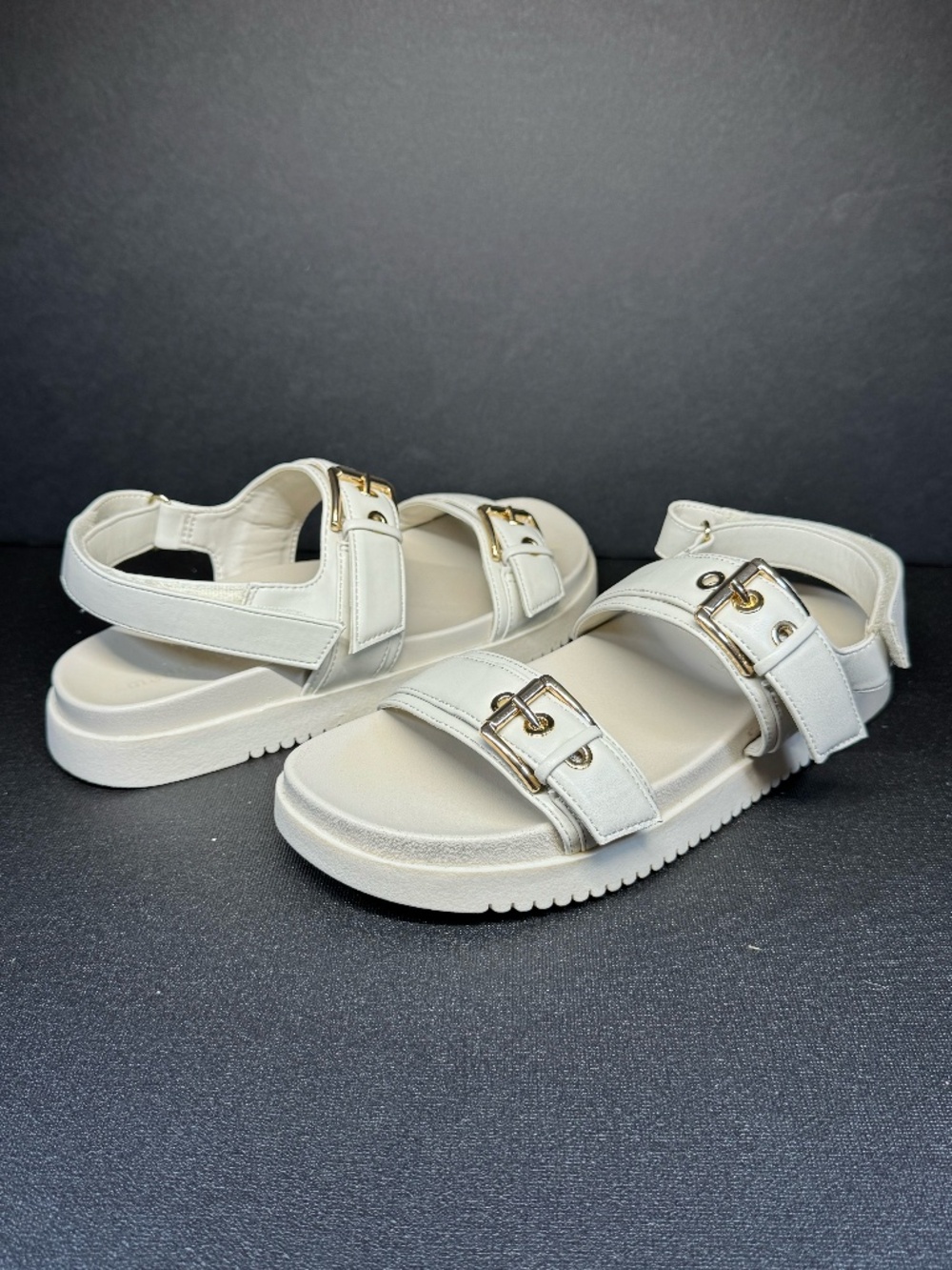 Madden Girl White Double Buckle Platform Sandals Adjustable Comfort Size 7